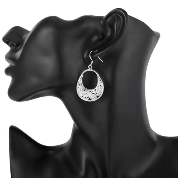 925 Sterling Silver Flower Hoop Earrings Dangle Flower Hoop Dangle Drop Earrings - Picture 3 of 4